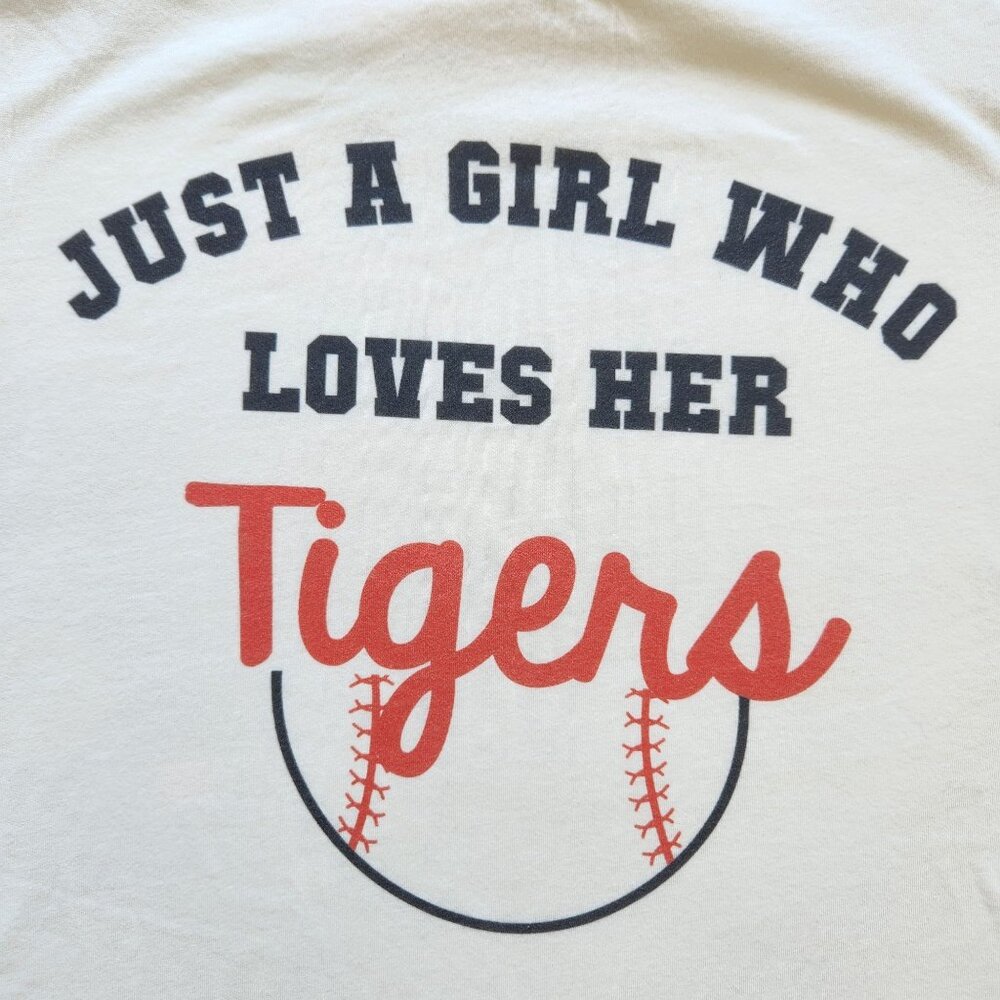 Women's Detroit Tigers Baseball Graphic Tee Shirt Sporty Casual Cute Summer - Picture 3 of 7